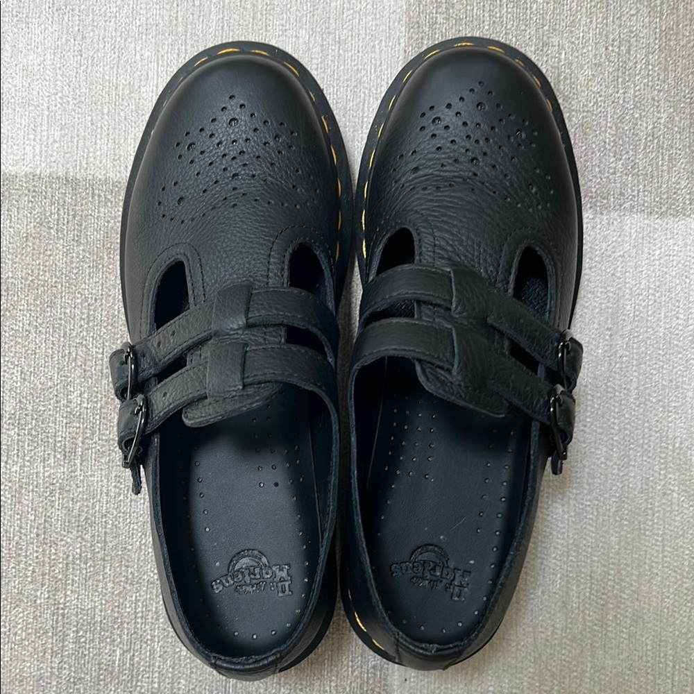Dr. Martens Mary Jane’s